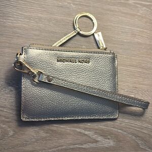 Michael Kors Jet Set Metallic Card Holder wristlet in pale gold